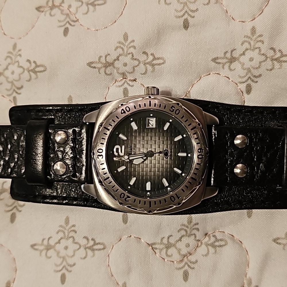 Fossil watch